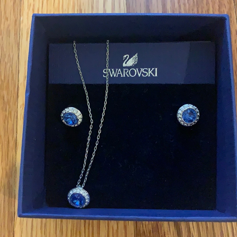 Swarovski blue pendant and earrings